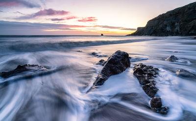 photography spots in North Yorkshire - Saltwick Bay
