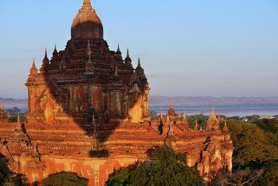 Myanmar (Burma) photos - Balloons over Bagan