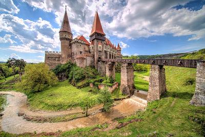 photo spots in Romania - Corvin Castle, Hunedoara