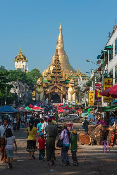Shwedagon Pagoda ရွှေတိဂုံစေတီတော် - a view from the east side