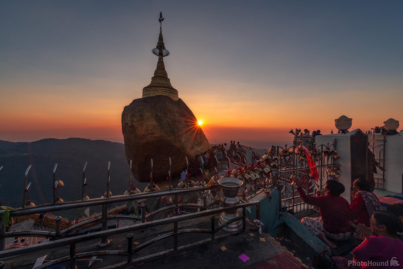 Image of Kyaikhtiyo Pagoda (Golden Rock) by Luka Esenko