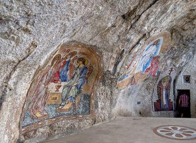 Montenegro pictures - Ostrog Monastery