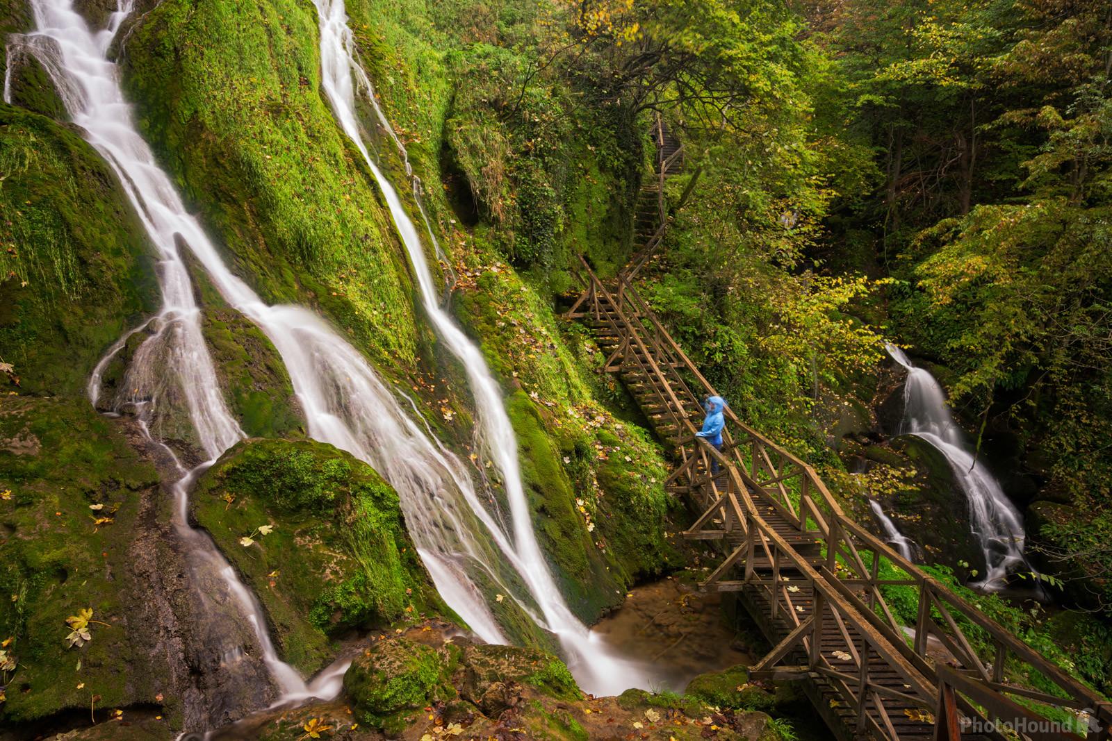 Image of Skakavac waterfall by Antun Cerovecki