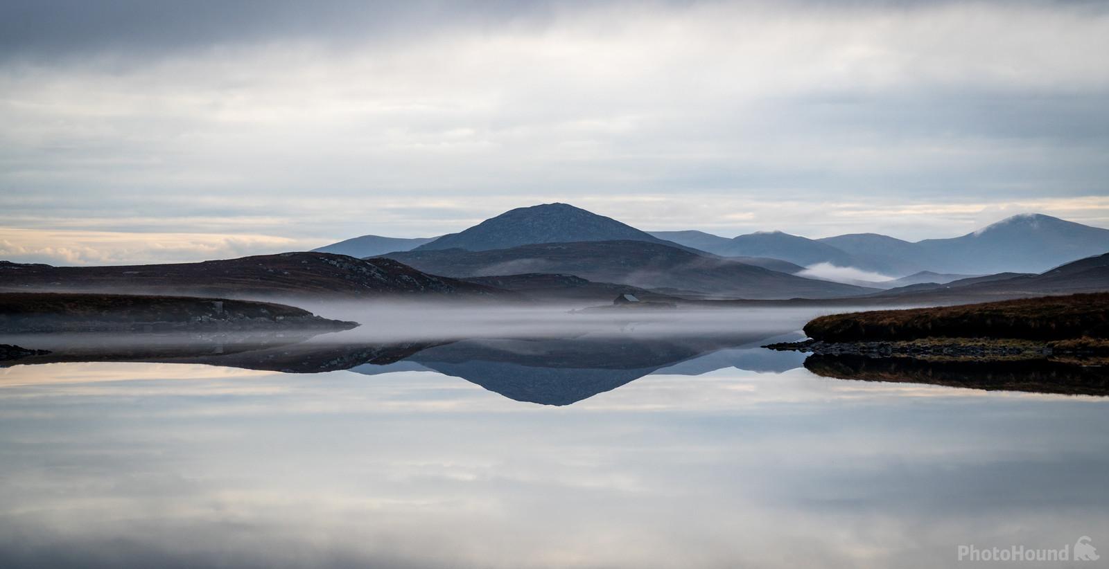 Image of Loch Faoghail an Tuim by Richard Lizzimore
