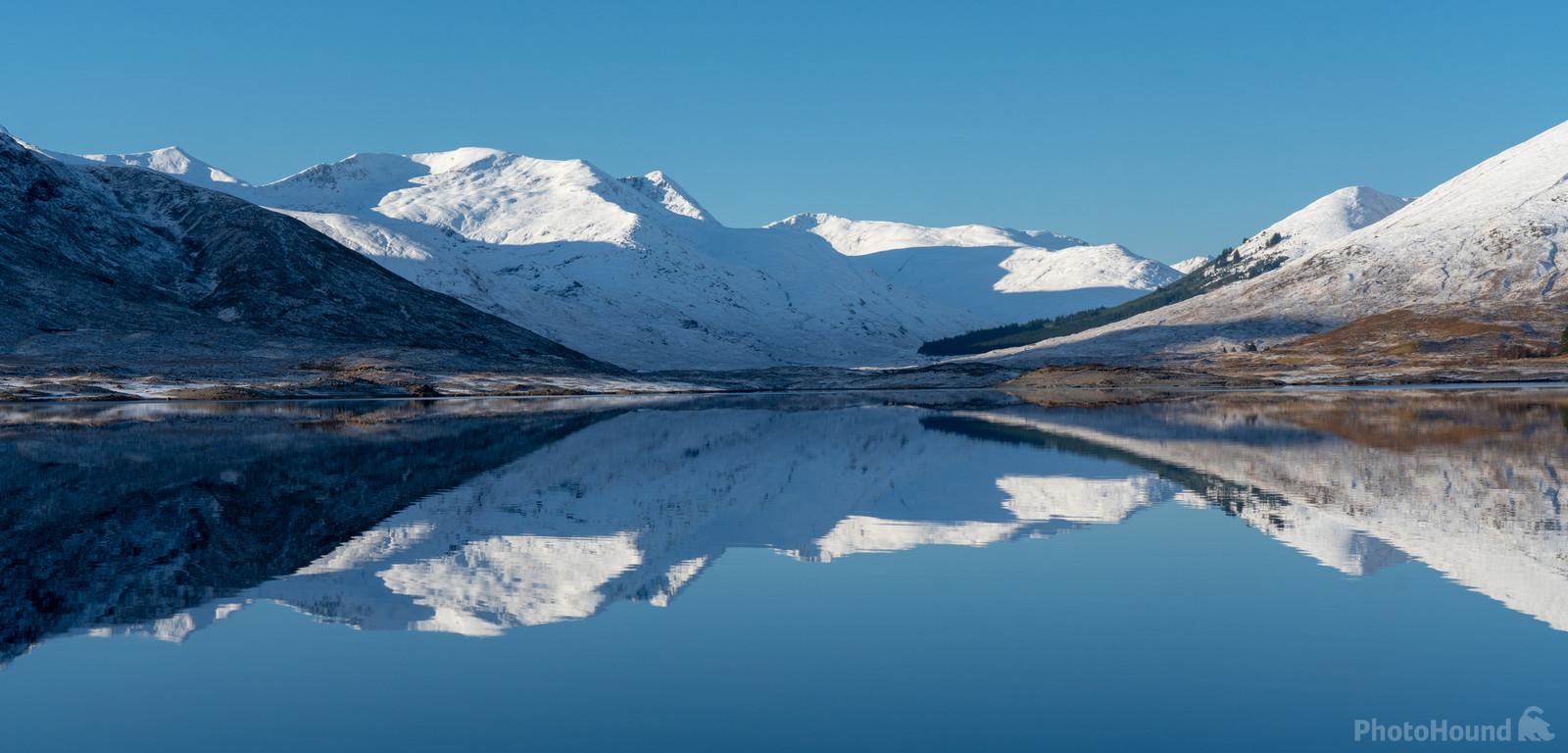 Image of Loch Cluanie by Richard Lizzimore