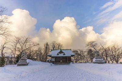 Suiten Shrine in winter