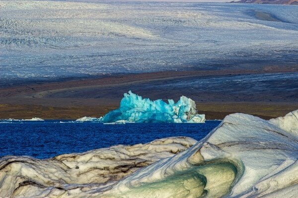 Jökulsárlón glacial lagoon