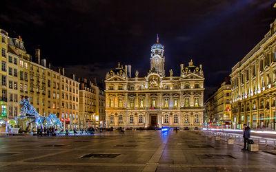 City Hall of Lyon on the square of Terreaux with at the left the Bartholdi Fountain. 
The commonly accepted origin is that the name 