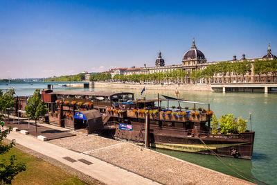 pictures of Lyon - Quays of the Rhône at a Wilson bridge