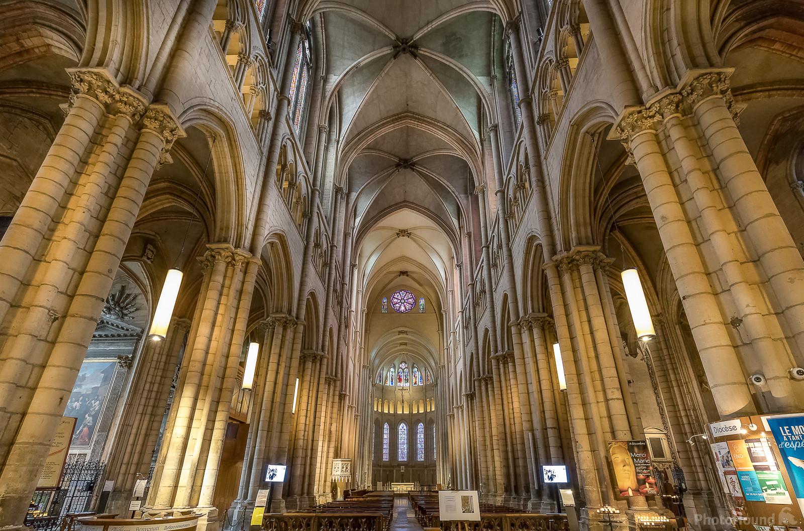 Image of Interior of the cathedral St-Jean by Frédéric Monin