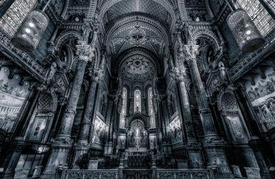 pictures of Lyon - Interior of the basilica of Fourviere
