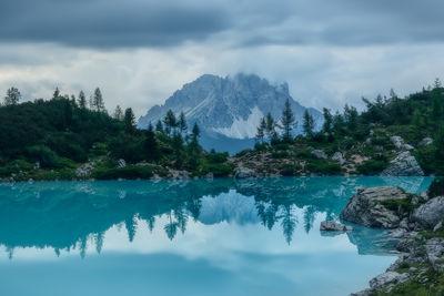 pictures of The Dolomites - Lago di Sorapis (Lake Sorapis)