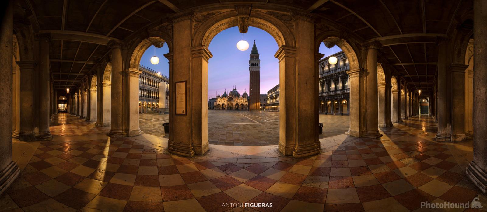 Image of Piazza San Marco (St Mark\'s Square) by Antonio Figueras Barranco