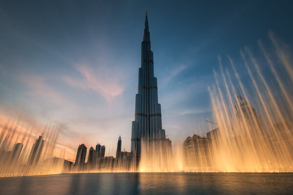 Early evening display - when right next to the fountain, even a 12mm wide angle lens barely captures everything