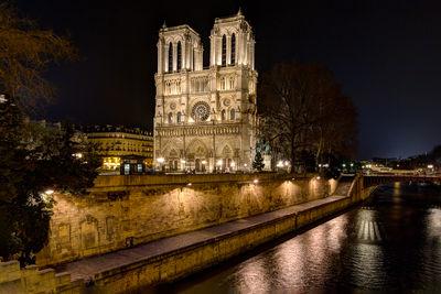 France pictures - Cathedral Notre Dame de Paris view from the Petit Pont on the Seine