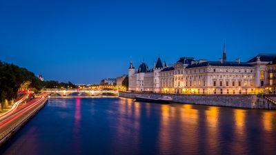pictures of France - The Seine seen from Pont Neuf
