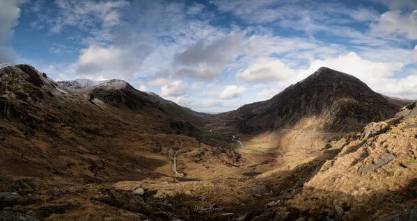 Valley view to the north, taken from the rocky outcrop north of Cwm Idwal.