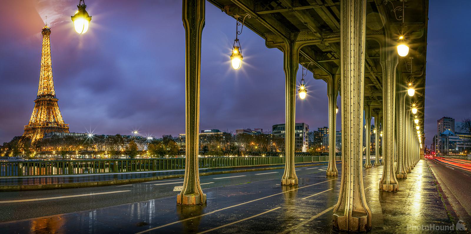 Image of Eiffel Tower view from Pont Bir Hakeim by Frédéric Monin