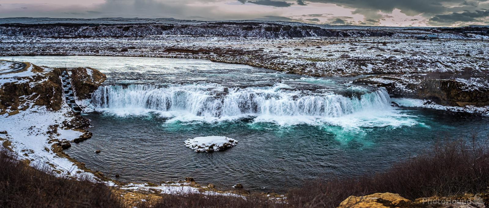 Image of Faxifoss Waterfall by James Billings.