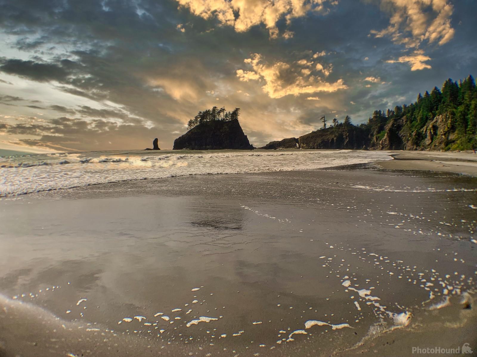 Image of Second Beach by Ray Graves