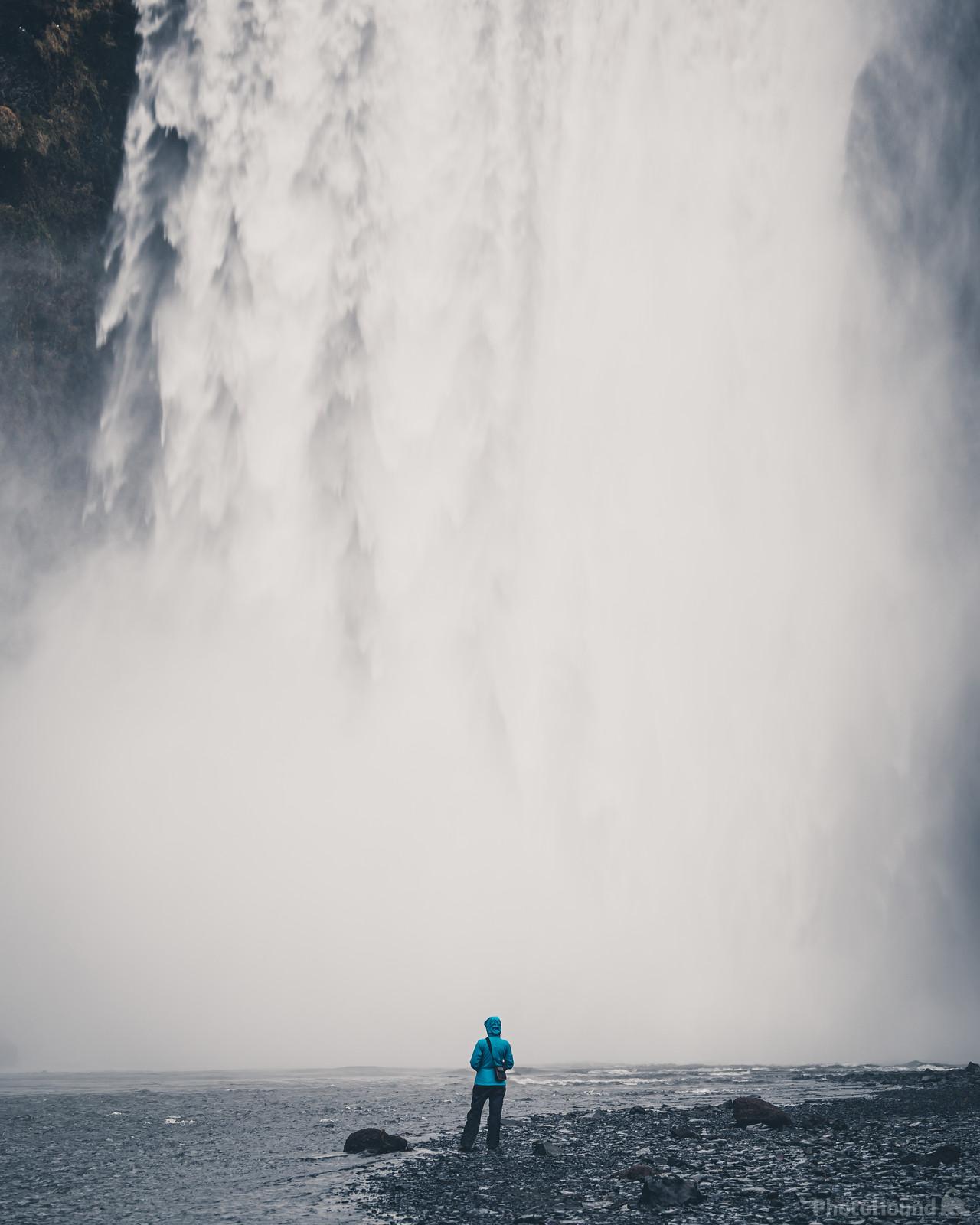Image of Skógafoss Waterfall by Daniel Phillips