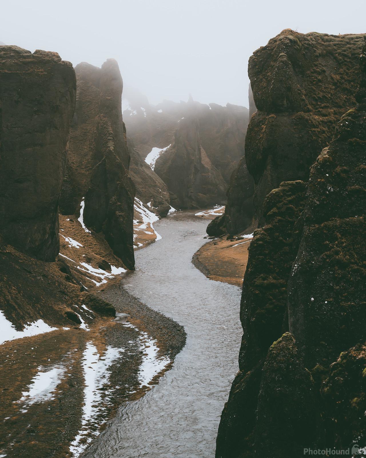 Image of Fjaðrárgljúfur Canyon by Daniel Phillips