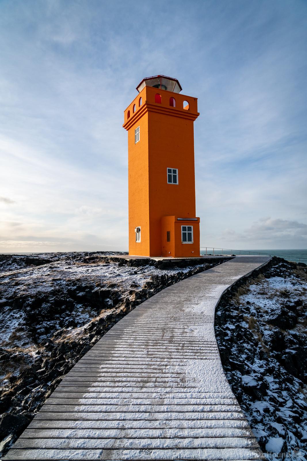 Image of Svortuloft Lighthouse by Richard Lizzimore