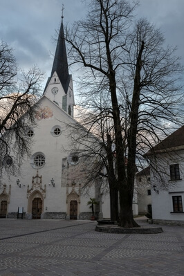 Slovenia photos - St Peter's Church at Radovljica