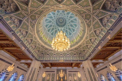 photo spots in Oman - Sultan Qaboos Grand Mosque, Muscat