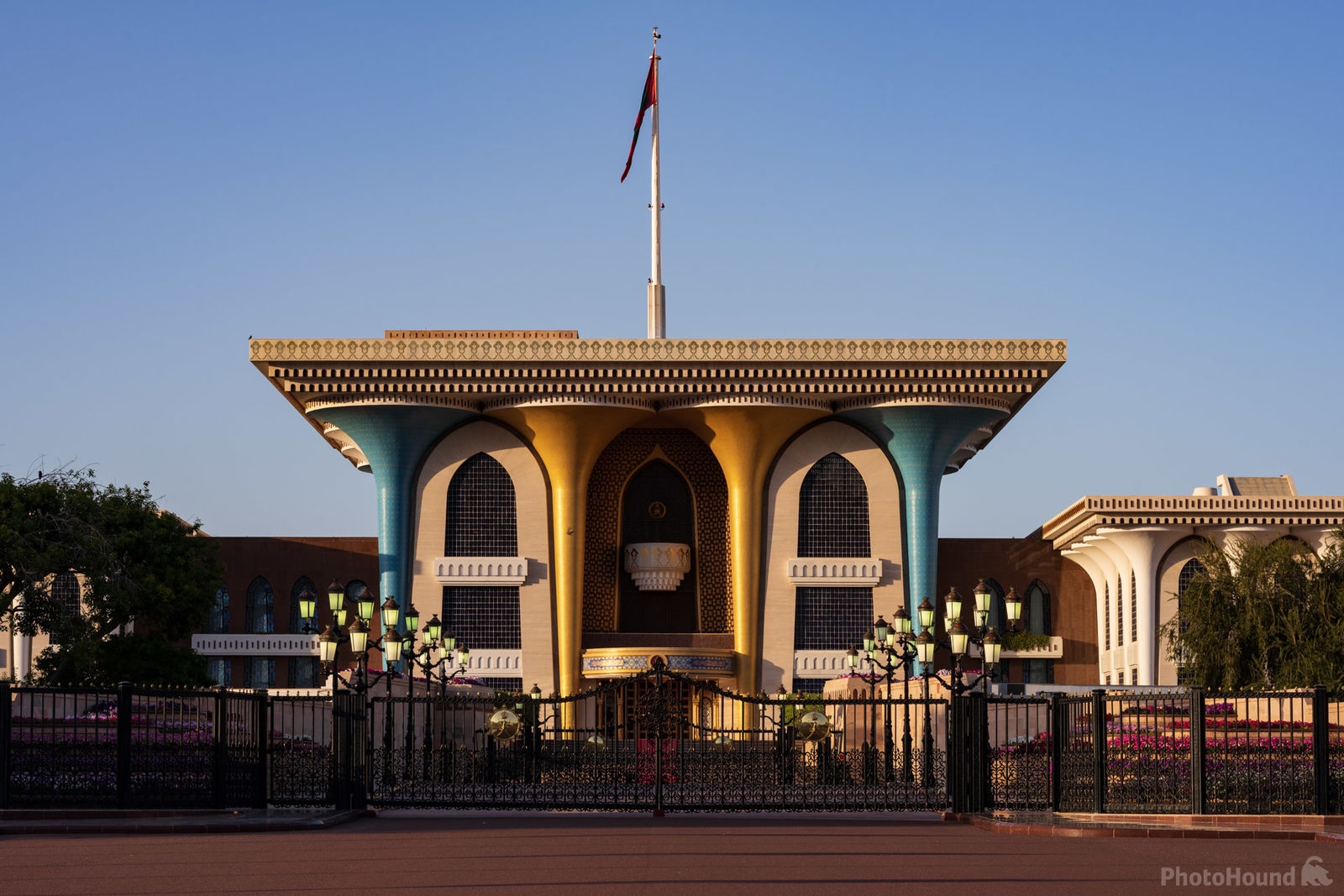 Image of Al Alam Palace (قصر العلم) by Luka Esenko