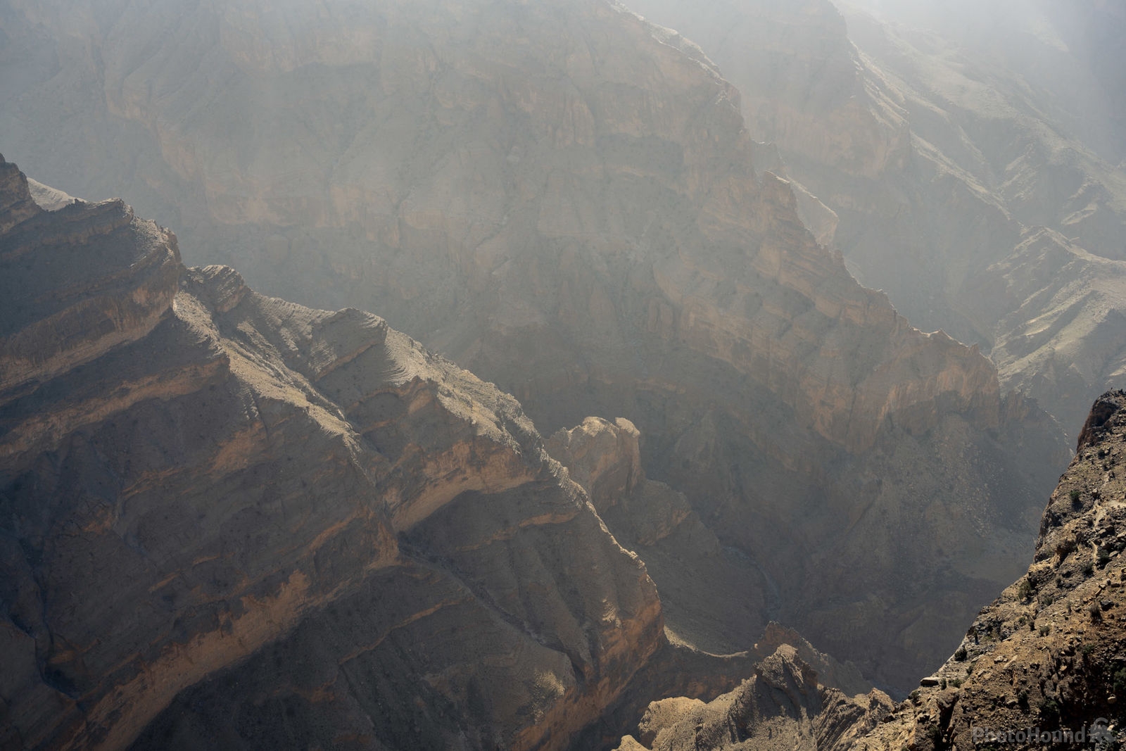 Image of Jebel Shams Viewpoint by Luka Esenko