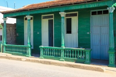 Cuba images - Buildings of Baracoa