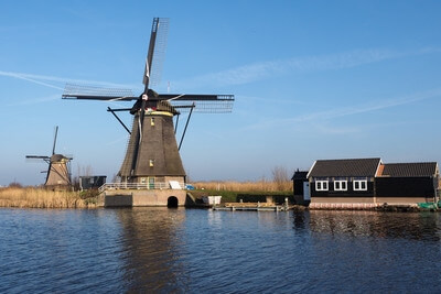 Netherlands images - Windmills of Kinderdijk