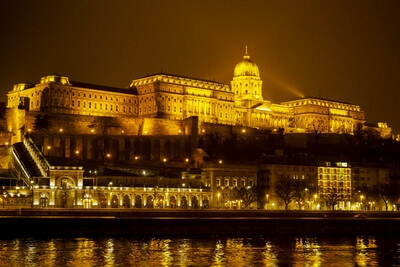 pictures of Budapest - Hungarian Parliament at Night (River Cruise)