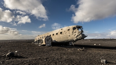 Iceland pictures - Sólheimasandur plane Wreck.