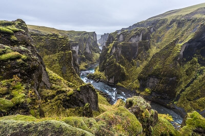 Iceland photos - Fjaðrárgljúfur Canyon