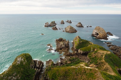 images of New Zealand - Nugget Point Lighthouse