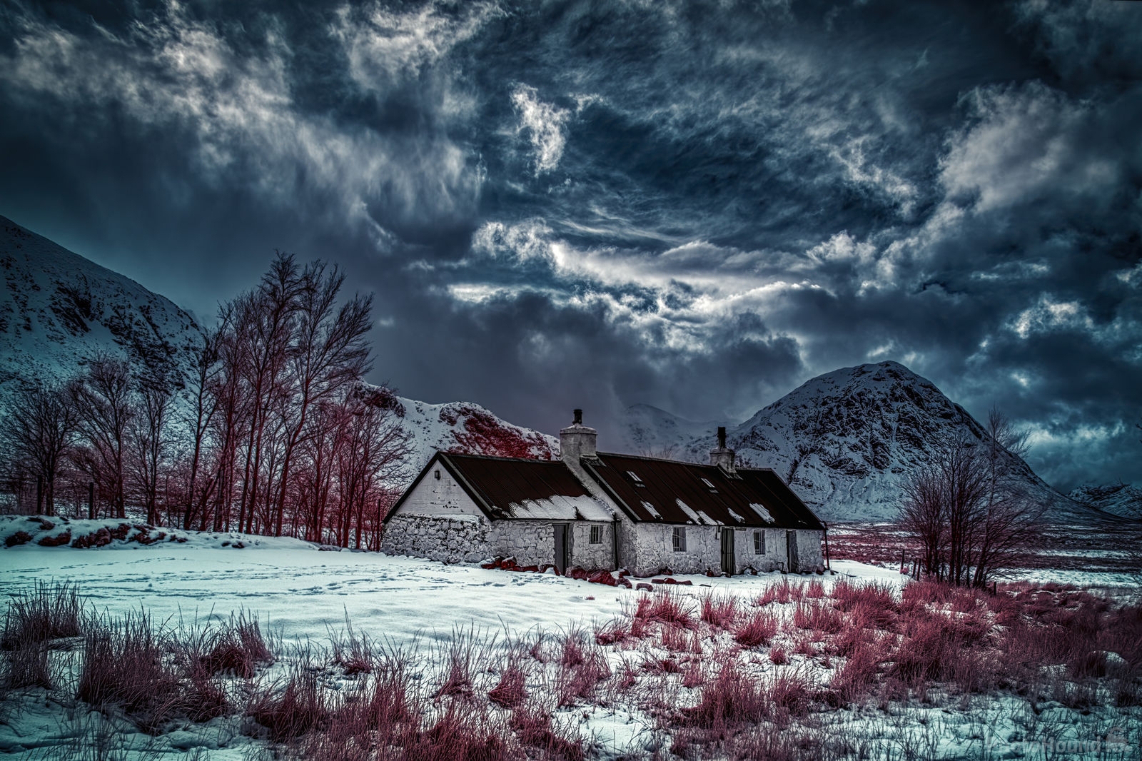 Image of Black Rock Cottage by Peter Zalabai