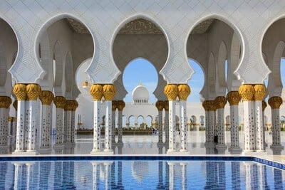 United Arab Emirates images - Sheikh Zayed Grand Mosque Center