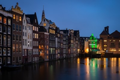 photos of Amsterdam - Houses in the Damrak, Amsterdam