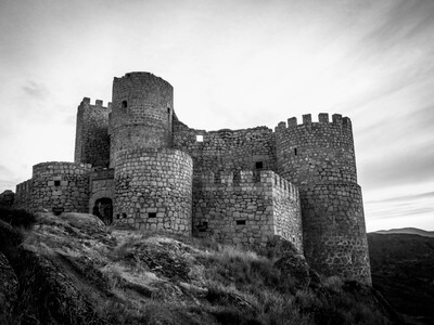 photos of Spain - Castillo de Aunqueospese