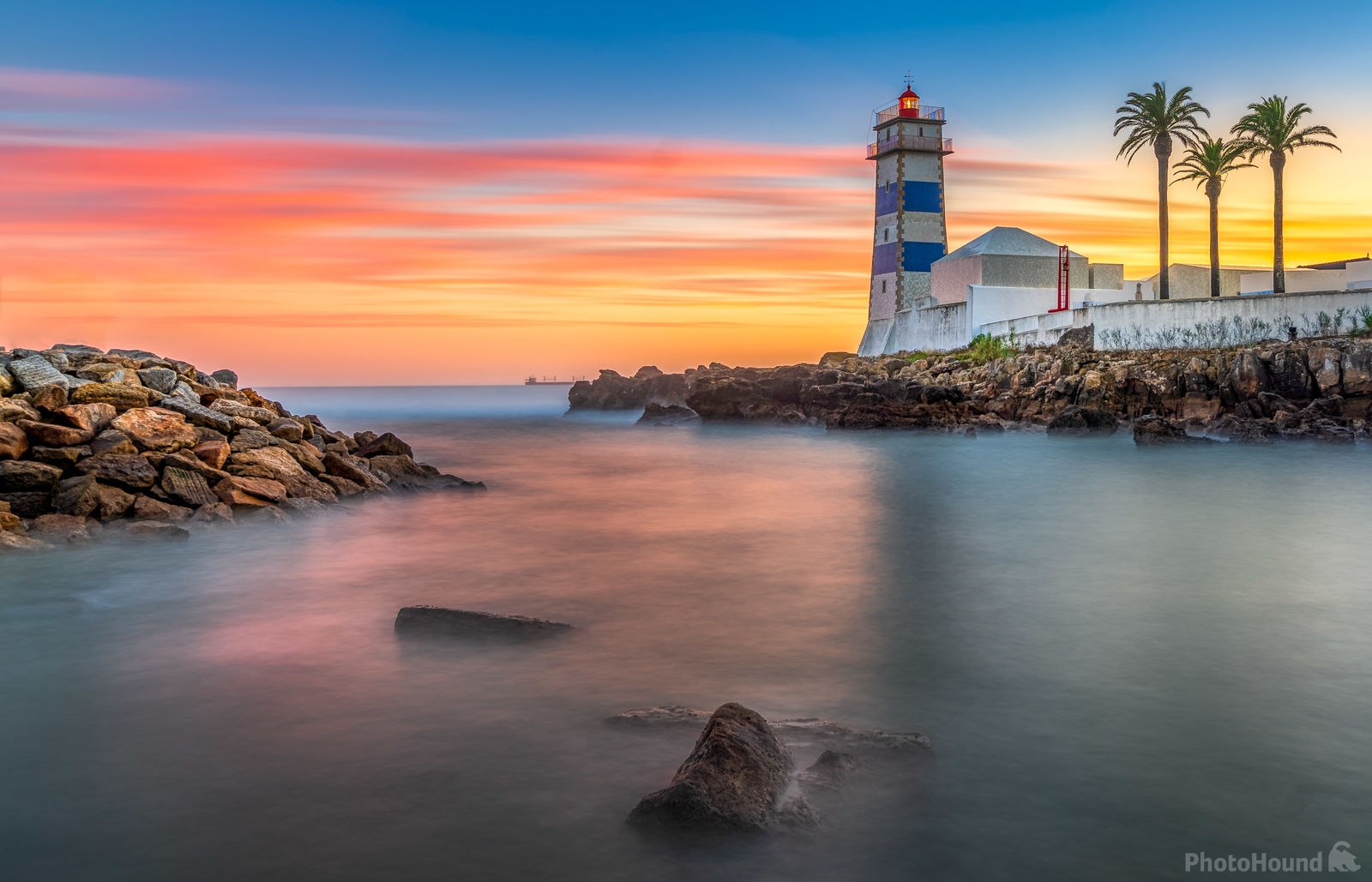 Image of Santa Marta Lighthouse by Jakub Bors