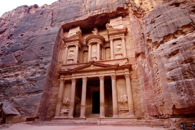 Jordan photo locations - Al Khazna (Petra Treasury)
