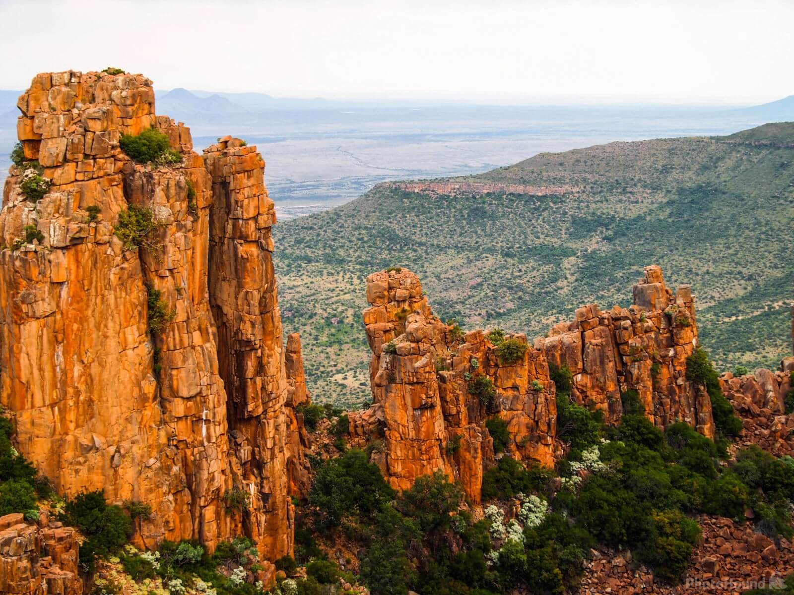 Image of The Valley of Desolation by Wayne & Lyn Liebelt
