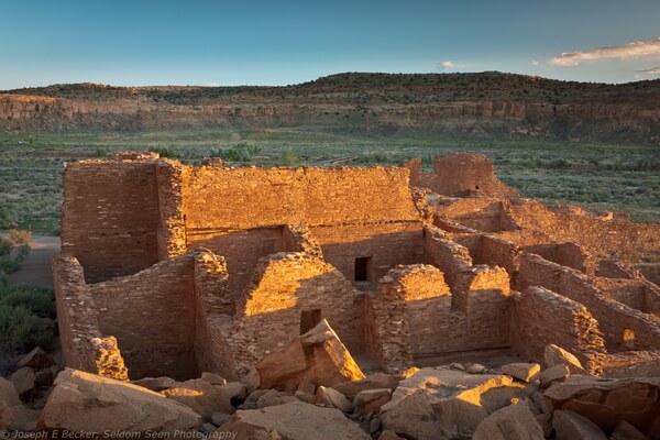 View of Pueblo Bonito ruin from upper viewpoint