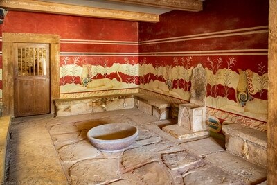 The Throne Room at Knossos is dimly lit, try using a high ISO