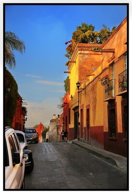 Quebrada, just one of the colorful streets of SMA