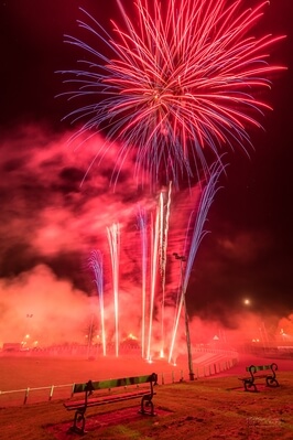 pictures of South Wales - Carmarthen Park Fireworks