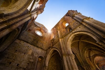 pictures of Tuscany - Abbey of San Galgano - interior