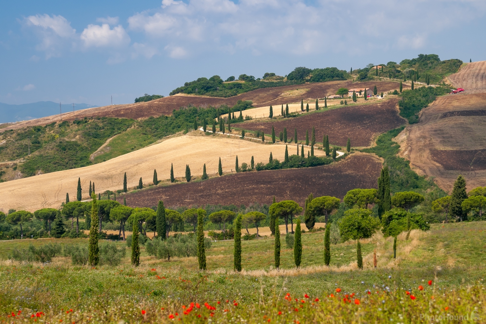 Image of Winding road from the parking by La Foce by VOJTa Herout